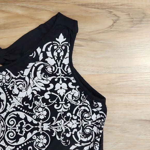 💜B.L.E.U. Black & White Print Tunic Sleeveless Blouse Small - Picture 5 of 10